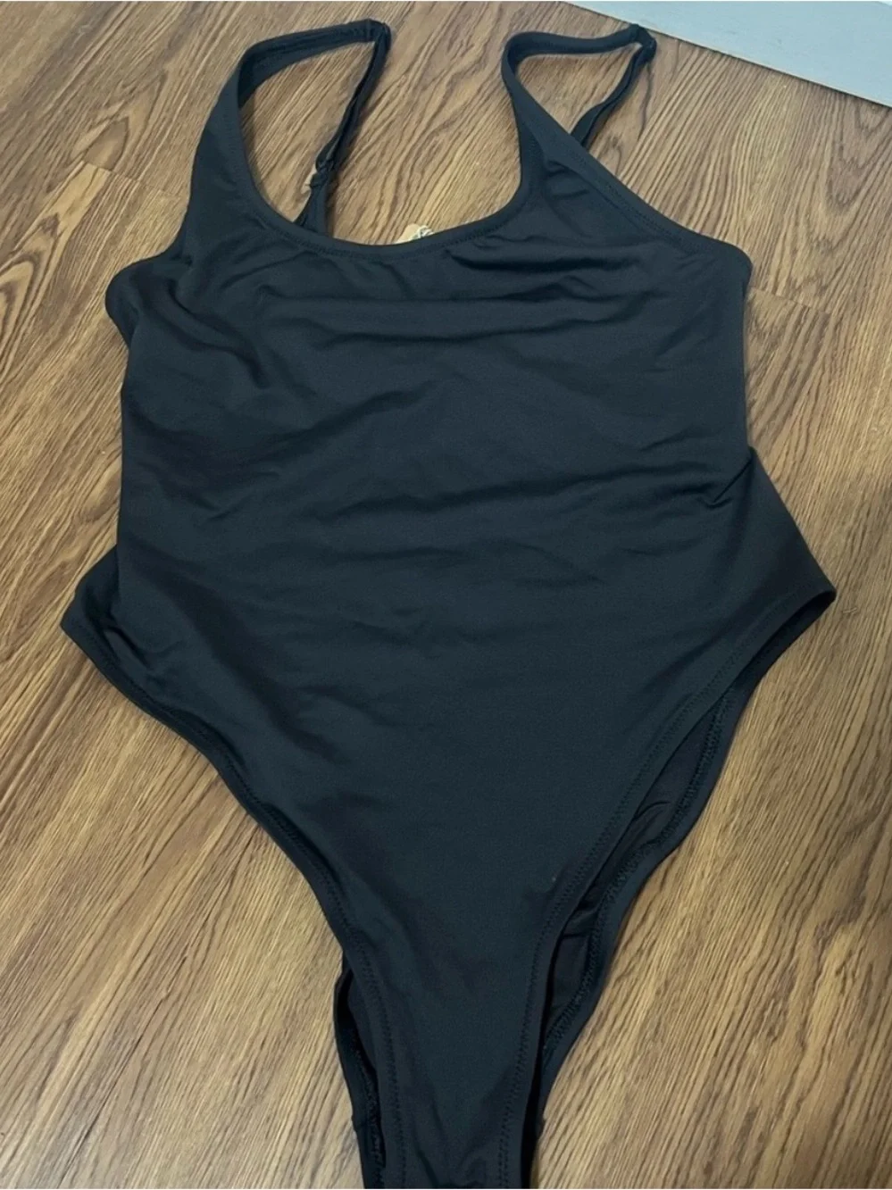SKIMS brand new
